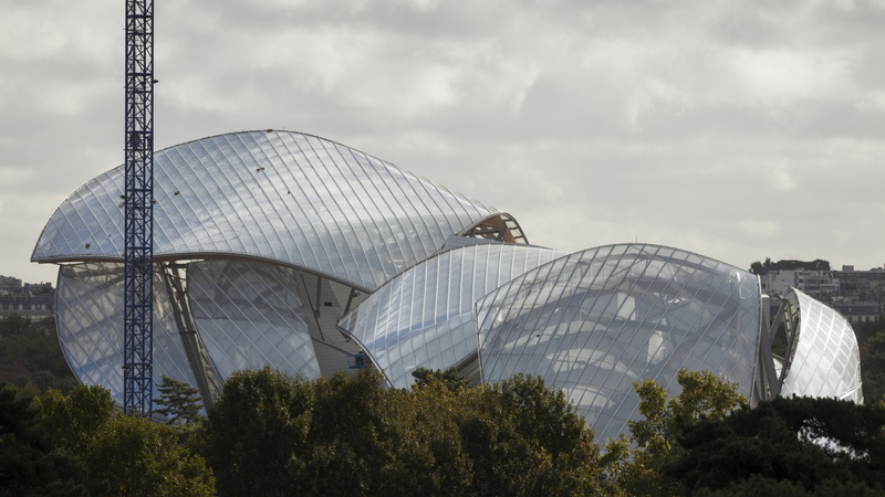 Illustration for article titled El Ășltimo y extravagante edificio de Frank Gehry toma forma en ParĂs